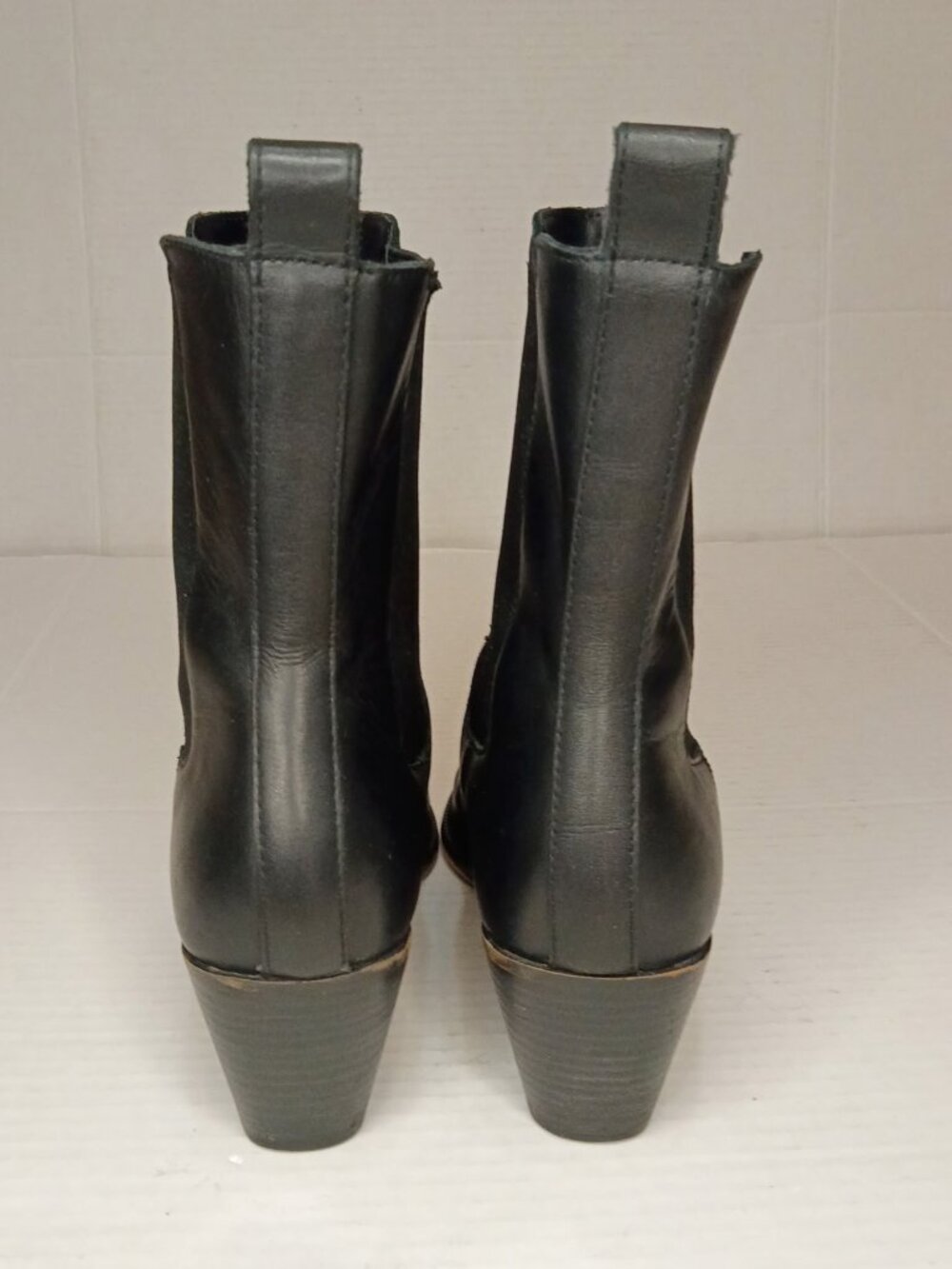 Dolce Vita Shadie Black Leather Pointed Toe Chelsea Boots Women's Size 7.5 - Picture 4 of 10